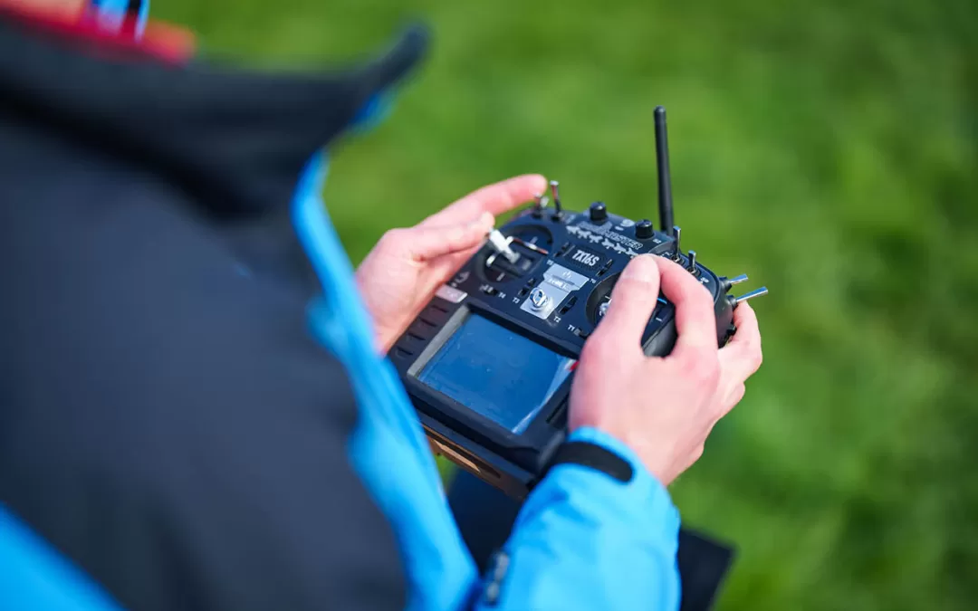 Testovací pilot dronů (PX4 / ArduPilot)