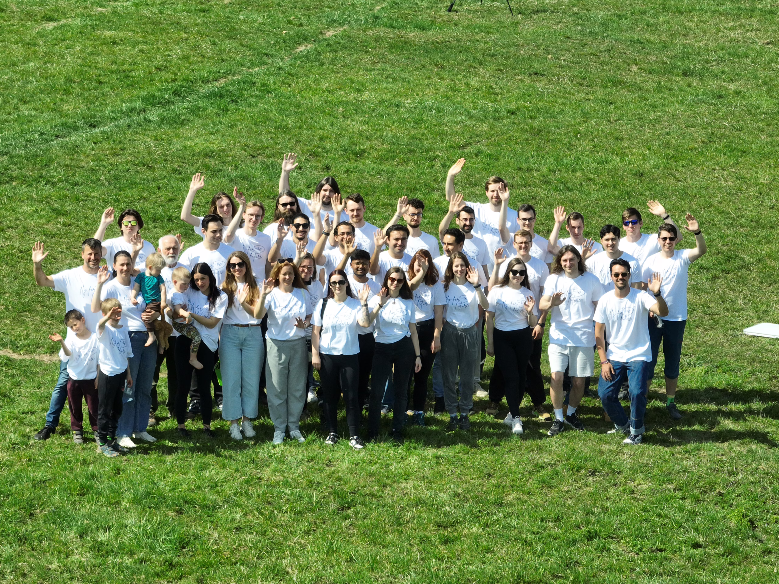 Group photo of Fly4Future Team in Temešvár, Romania